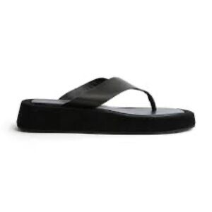 Tony Bianco Ives Sandal in Black Como size 9